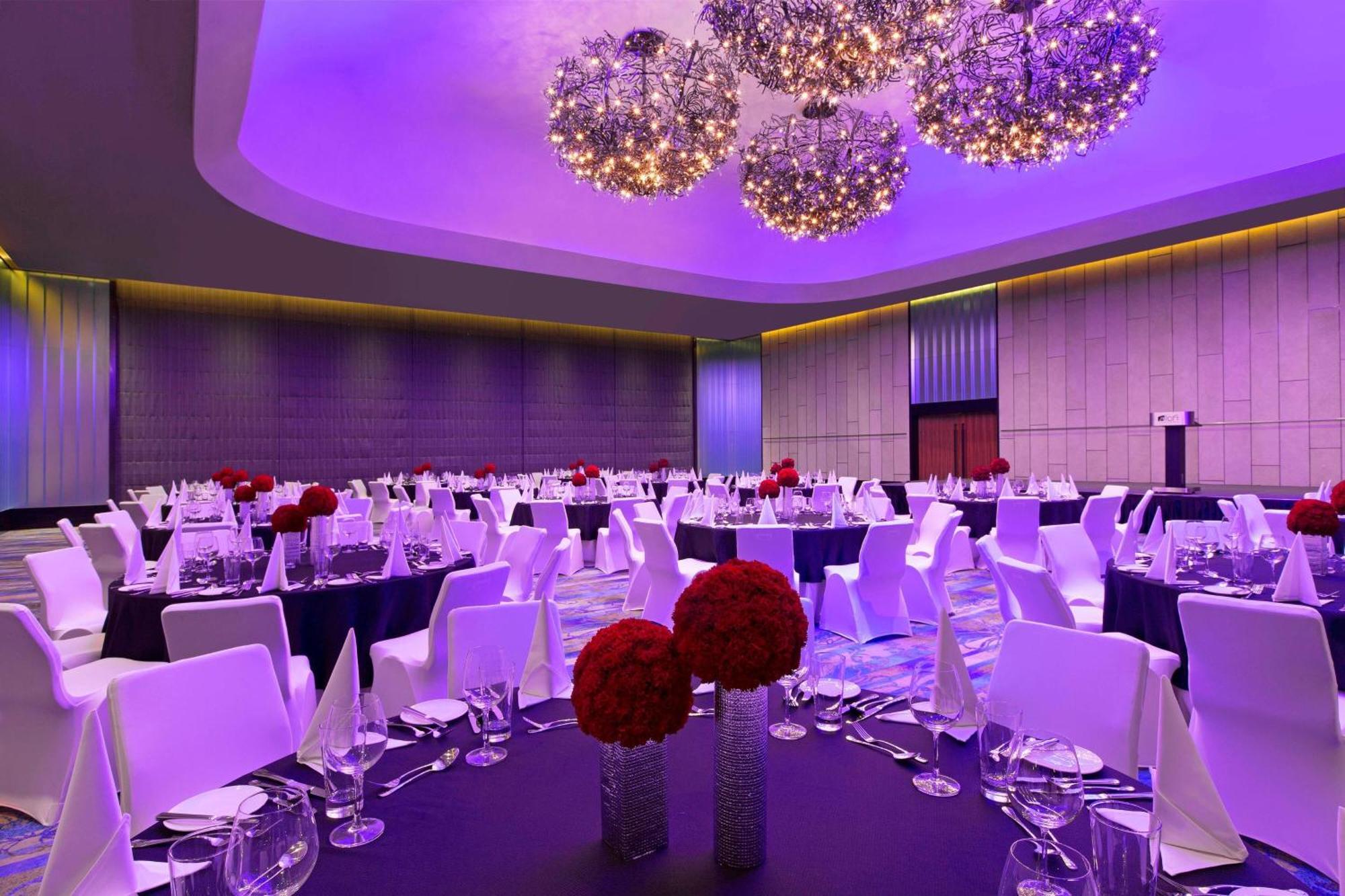 Готель Aloft Kuala Lumpur Sentral Екстер'єр фото