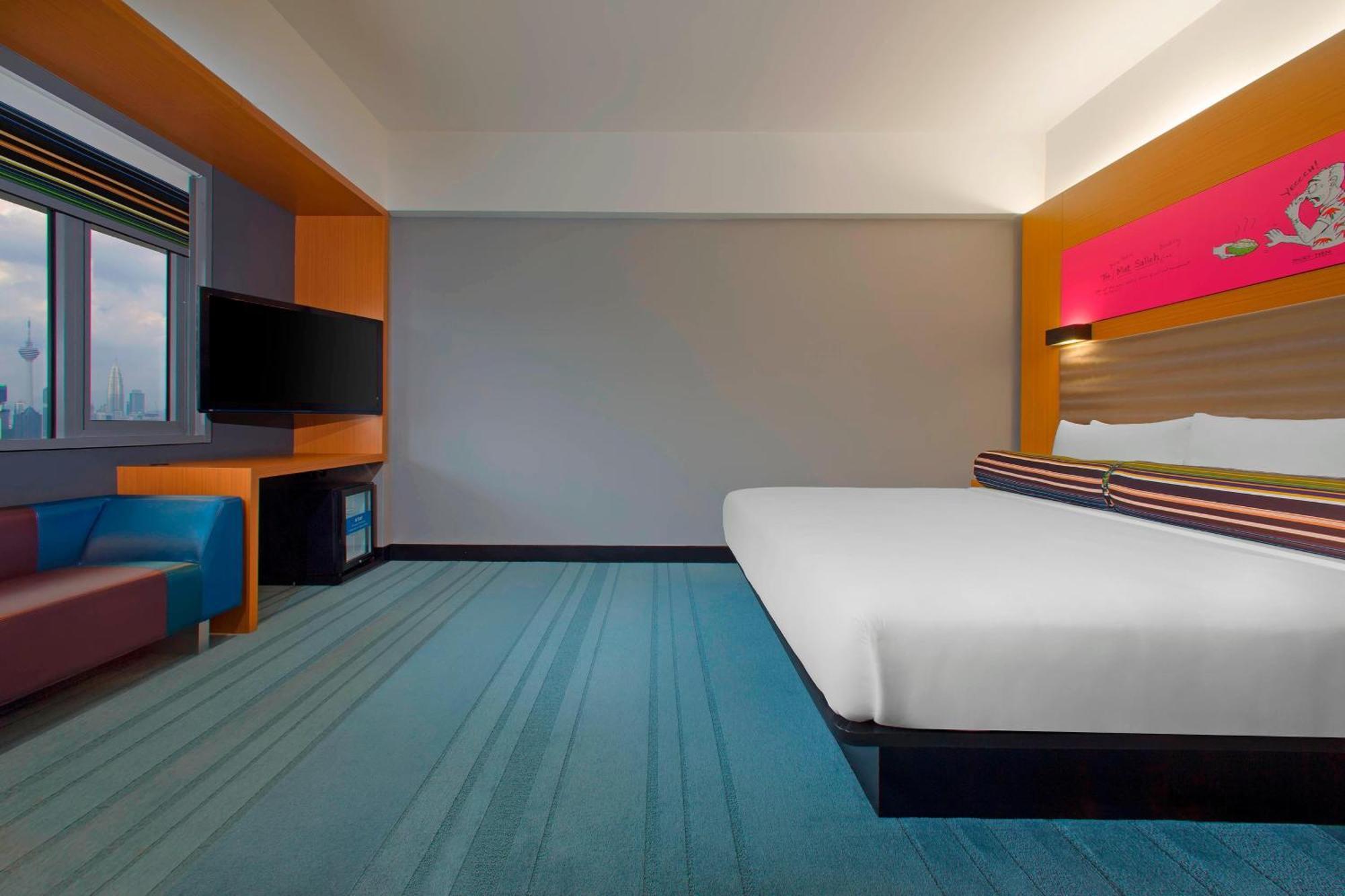 Готель Aloft Kuala Lumpur Sentral Екстер'єр фото