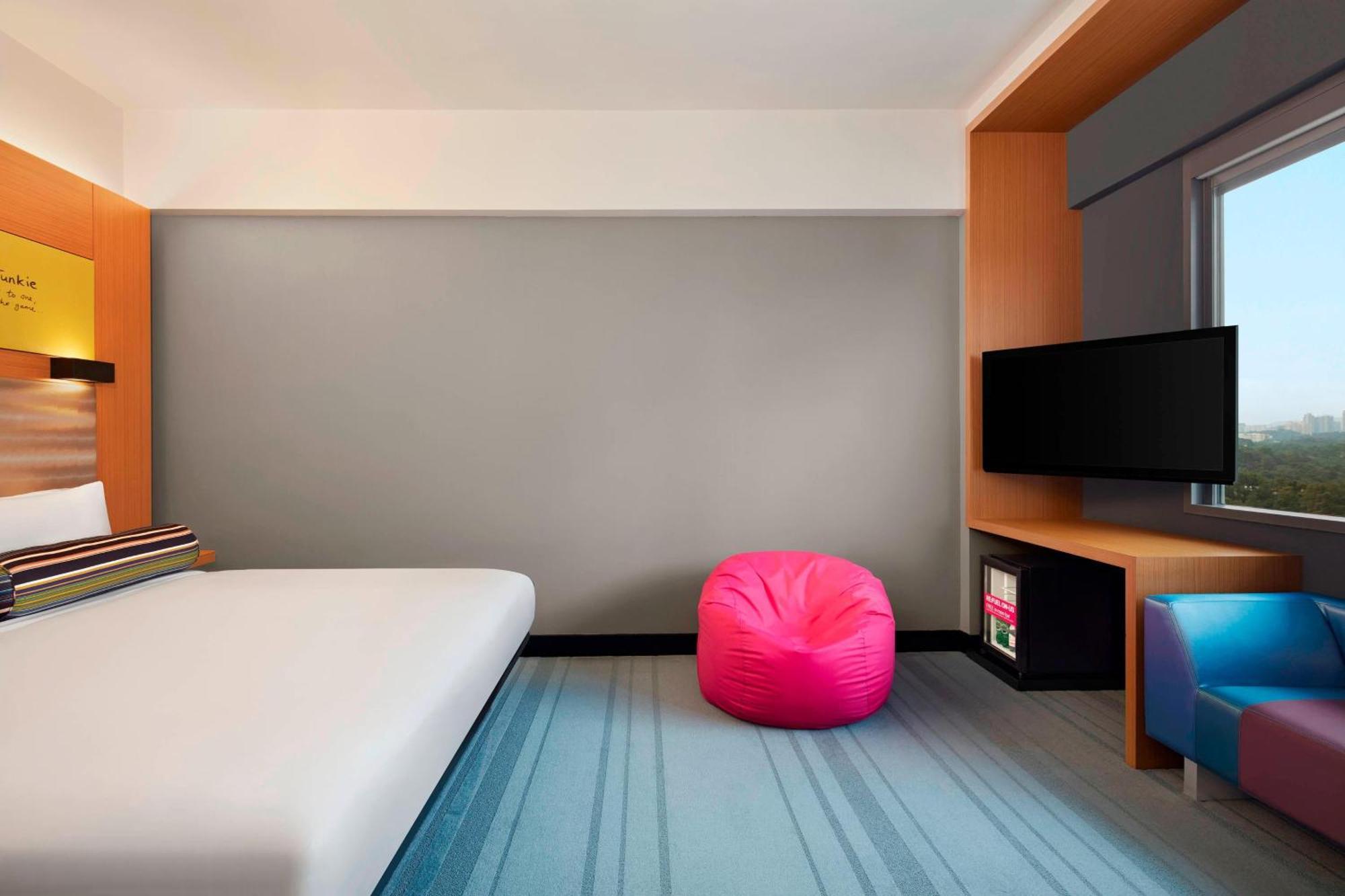 Готель Aloft Kuala Lumpur Sentral Екстер'єр фото